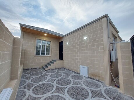 4 otaqlı həyət evi/bağ evi - Binə q. - 100 m²