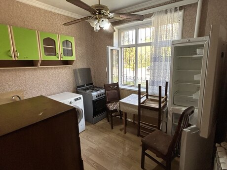 2 otaqlı köhnə tikili - Həzi Aslanov m. - 60 m²
