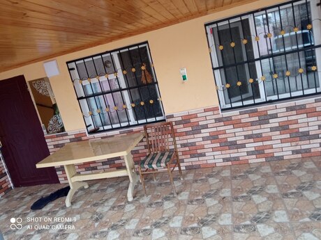 6 otaqlı həyət evi/bağ evi - Ağstafa - 100 m²