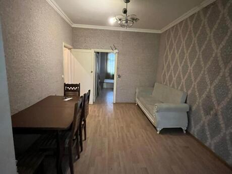 2 otaqlı köhnə tikili - 20 Yanvar m. - 50 m²