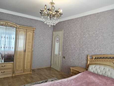4 otaqlı həyət evi/bağ evi - Zabrat q. - 210 m²