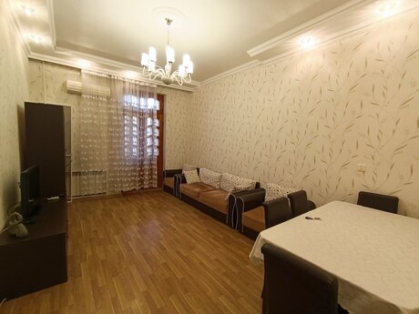 3 otaqlı köhnə tikili - Elmlər Akademiyası m. - 70 m²