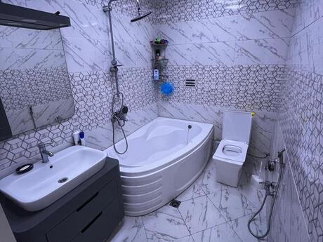 2 otaqlı yeni tikili - Suraxanı r. - 85 m²