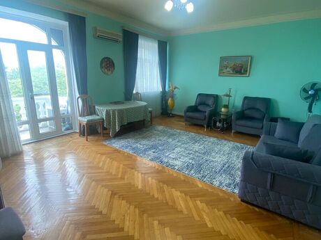 2 otaqlı köhnə tikili - İçəri Şəhər m. - 60 m²