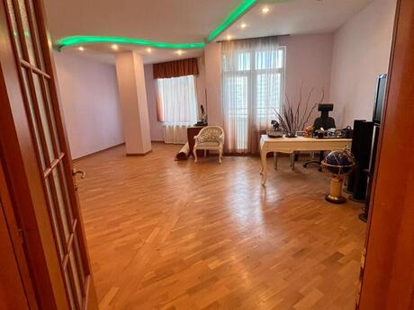 4 otaqlı yeni tikili - Nizami m. - 198 m²