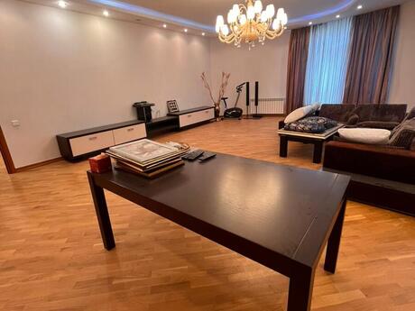 4 otaqlı yeni tikili - Nizami m. - 198 m²