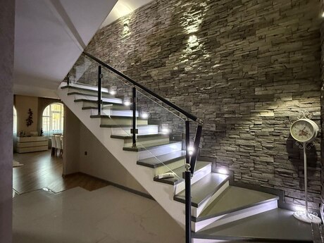 5 otaqlı yeni tikili - Həzi Aslanov m. - 245 m²