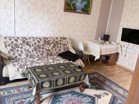 2 otaqlı köhnə tikili - Memar Əcəmi m. - 43 m²