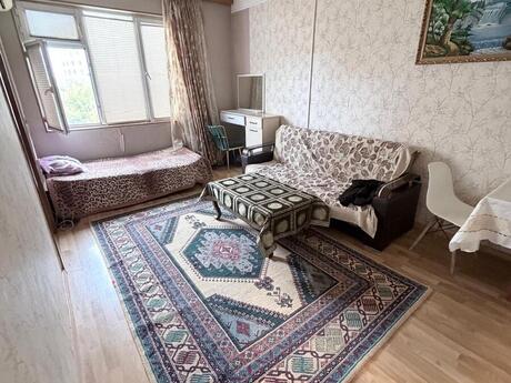 2 otaqlı köhnə tikili - Memar Əcəmi m. - 43 m²