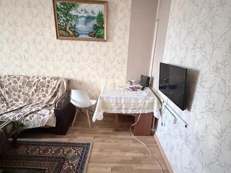2 otaqlı köhnə tikili - Memar Əcəmi m. - 43 m²