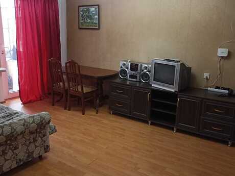 2 otaqlı köhnə tikili - Nizami m. - 37 m²