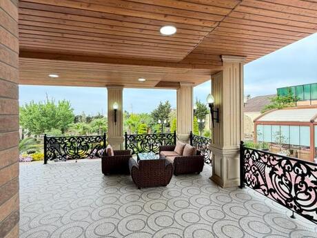 5 otaqlı həyət evi/bağ evi - Mərdəkan q. - 380 m²