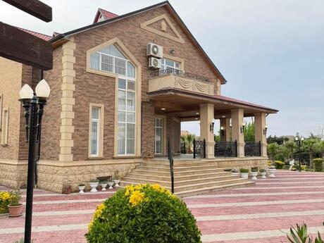 5 otaqlı həyət evi/bağ evi - Mərdəkan q. - 380 m²