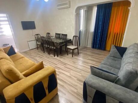 2 otaqlı köhnə tikili - Azadlıq Prospekti m. - 55 m²