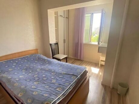 2 otaqlı köhnə tikili - Azadlıq Prospekti m. - 55 m²