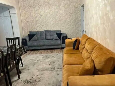 2 otaqlı köhnə tikili - Azadlıq Prospekti m. - 55 m²