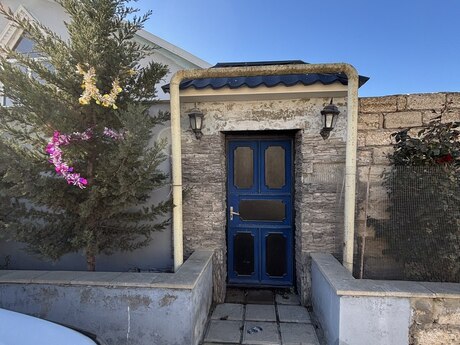 4 otaqlı həyət evi/bağ evi - Mərdəkan q. - 110 m²