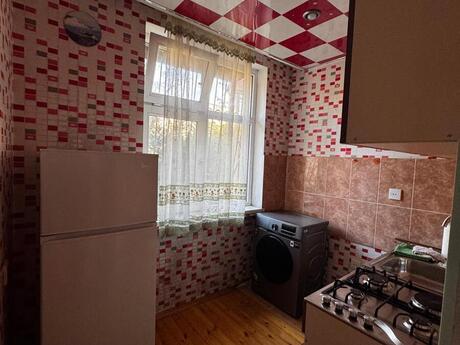 1 otaqlı köhnə tikili - Qara Qarayev m. - 40 m²