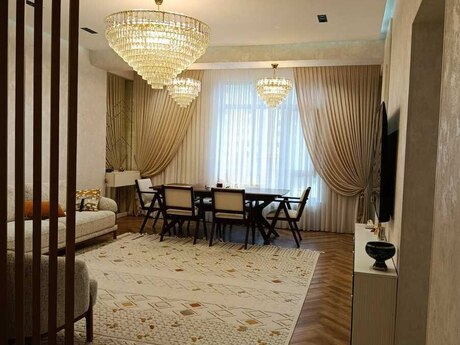 Elan №6125430 - Bakı, İnşaatçılar m., 3 otaqlı, 120 m², 4/19 mərtəbə