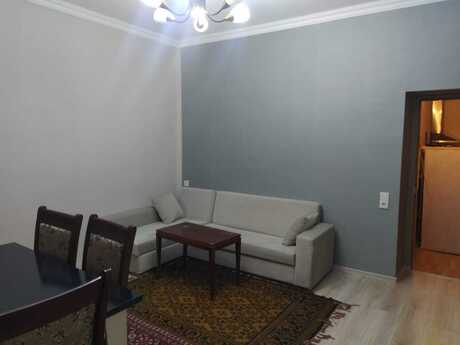 2 otaqlı köhnə tikili - Bakıxanov q. - 50 m²