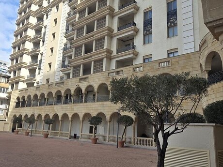 4 otaqlı yeni tikili - Nizami m. - 210 m²