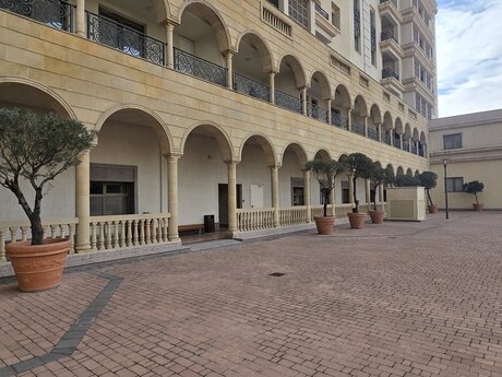4 otaqlı yeni tikili - Nizami m. - 210 m²