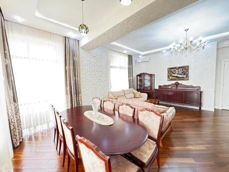 3 otaqlı yeni tikili - 28 May m. - 150 m²