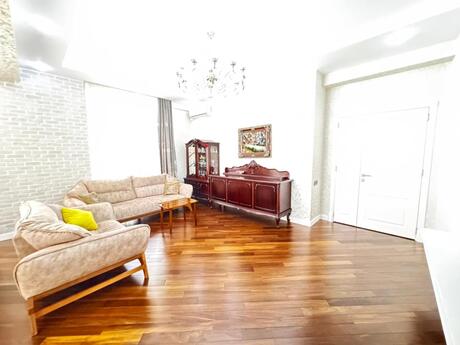 3 otaqlı yeni tikili - 28 May m. - 150 m²