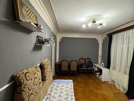 1 otaqlı köhnə tikili - Elmlər Akademiyası m. - 35 m²