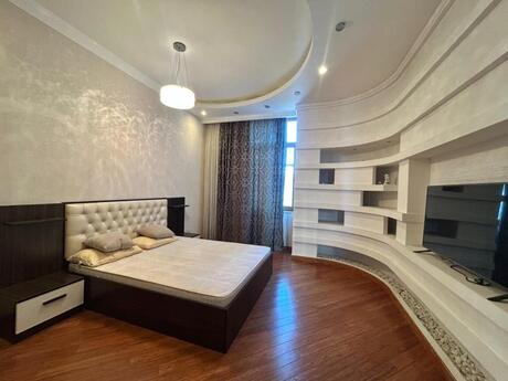 Объявление №6125536 - Баку, м. Элмляр Академиясы, 3-комн., 170 м², 4/17 этаж