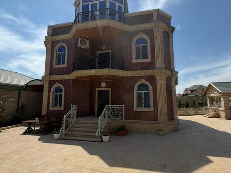 6 otaqlı həyət evi/bağ evi - Şağan q. - 160 m²