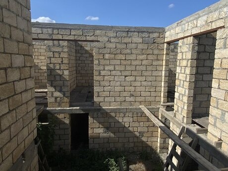 4 otaqlı həyət evi/bağ evi - Cəlilabad - 80 m²