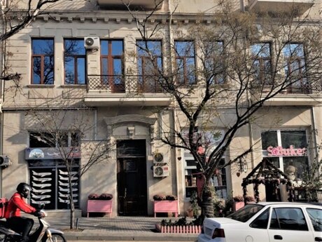 5 otaqlı ofis - Nizami m. - 150 m²