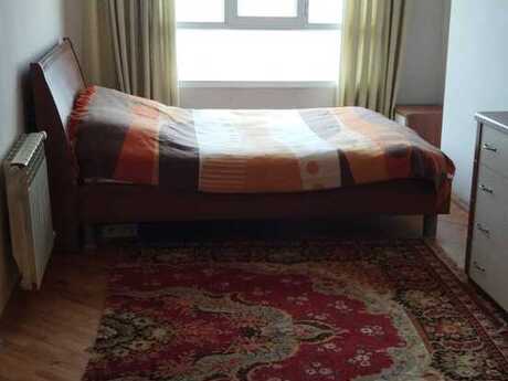 2 otaqlı köhnə tikili - Nizami m. - 85 m²
