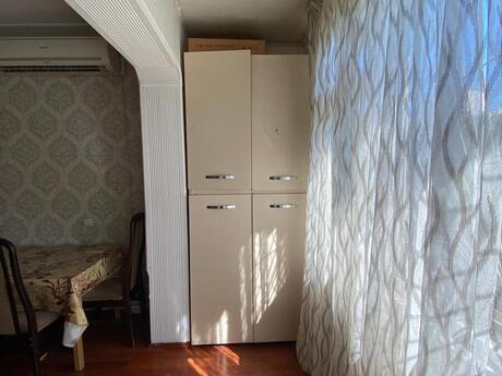 2 otaqlı köhnə tikili - Azadlıq Prospekti m. - 50 m²