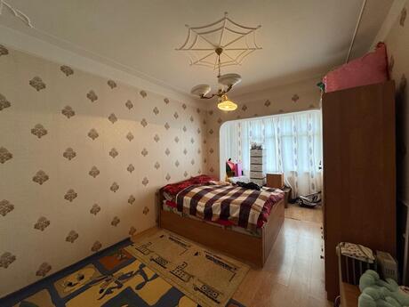 2 otaqlı köhnə tikili - Xətai r. - 65 m²