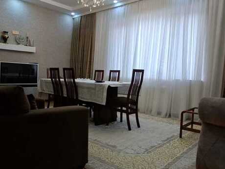 3 otaqlı həyət evi/bağ evi - Novxanı q. - 118 m²