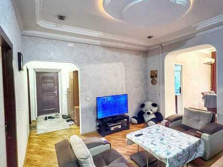 3 otaqlı köhnə tikili - Nəsimi r. - 80 m²