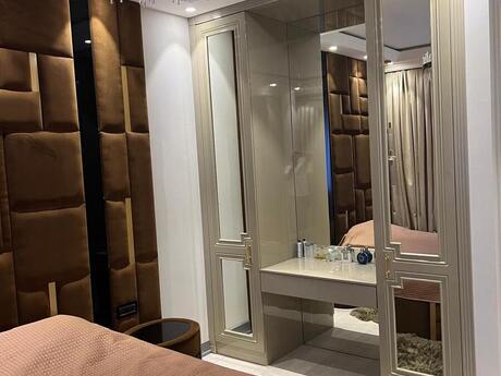 4 otaqlı yeni tikili - Ağ şəhər q. - 190 m²