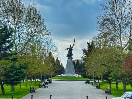 3 otaqlı köhnə tikili - Nəsimi r. - 80 m²