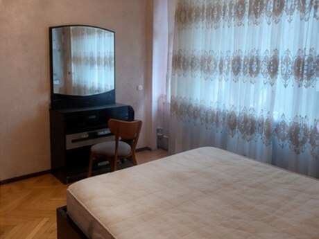 3 otaqlı köhnə tikili - Nəriman Nərimanov m. - 60 m²