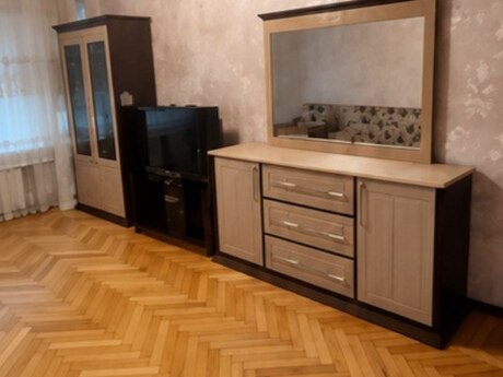 3 otaqlı köhnə tikili - Nəriman Nərimanov m. - 60 m²