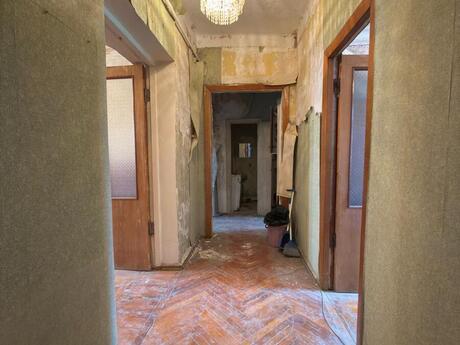 3 otaqlı köhnə tikili - Xətai r. - 85 m²