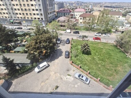 2 otaqlı köhnə tikili - 9-cu mikrorayon q. - 55 m²
