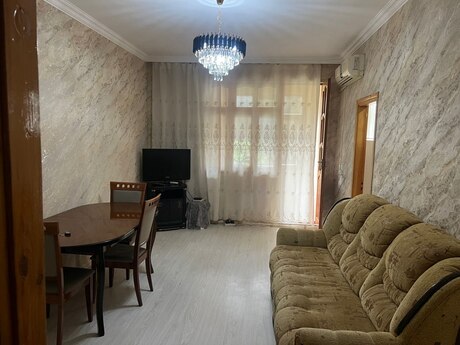 2 otaqlı köhnə tikili - Memar Əcəmi m. - 55 m²