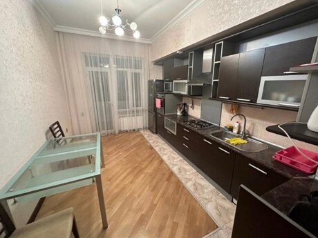 3 otaqlı yeni tikili - Şah İsmayıl Xətai m. - 120 m²