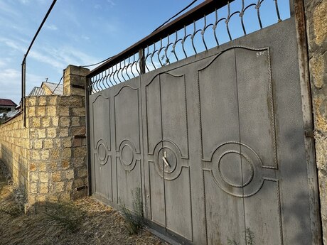 3 otaqlı həyət evi/bağ evi - Saray q. - 70 m²