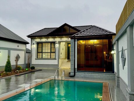3 otaqlı həyət evi/bağ evi - Buzovna q. - 110 m²