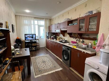 2 otaqlı yeni tikili - 9-cu mikrorayon q. - 90 m²