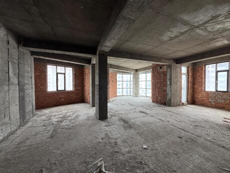 3 otaqlı yeni tikili - Gənclik m. - 168 m²